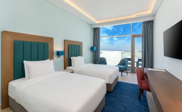 Deluxe Twin Sea View Balcony