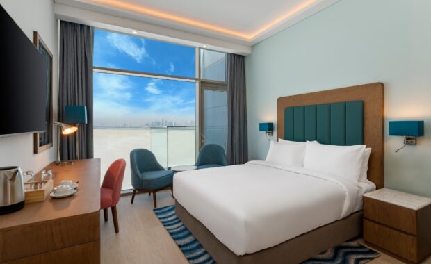 Superior Queen Seaview Balcony